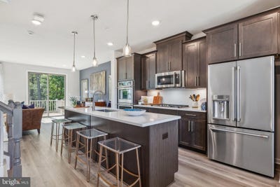 /international/us/6907-gladebrook-road-brandywine-md-110100781433/