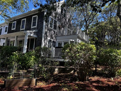 /international/us/31-miller-hill-road-provincetown-ma-110108425568/