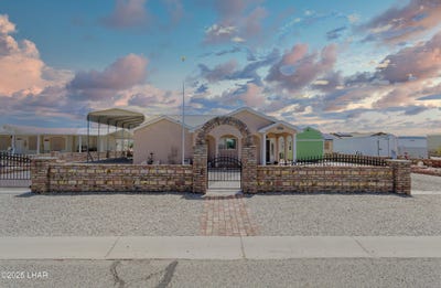 /international/us/49605-felspar-ave-quartzsite-az-110100780728/