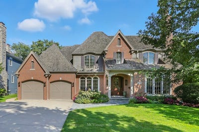 /international/us/clarendon-hills-il-110108202849/