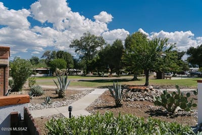 /international/us/328-s-paseo-pena-green-valley-az-110120485462/