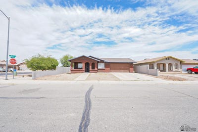 /international/us/604-e-yucca-st-somerton-az-110107378562/