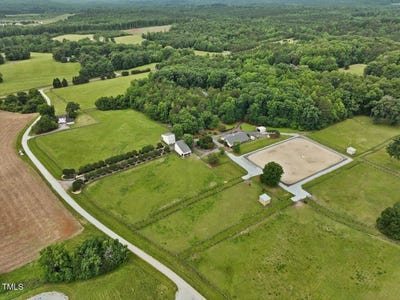 /international/us/1624-hopkins-road-bahama-nc-110099987498/