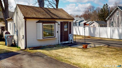 /international/us/137-brook-street-bristol-ct-110106623533/