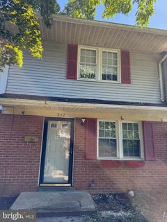 /international/us/242-cameron-street-berryville-va-110105876228/