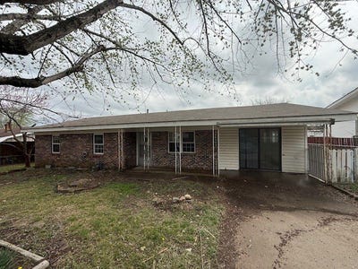 /international/us/1901-kris-drive-ozark-ar-110106722462/