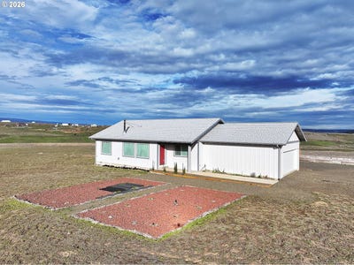 /international/us/15-levin-ln-goldendale-wa-110106532653/