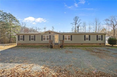 /international/us/950-waggoner-neal-road-walkertown-nc-110104157984/