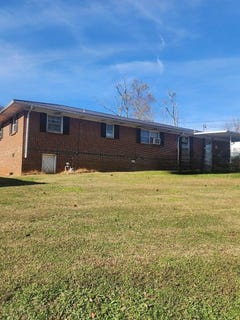/international/us/212-s-oak-street-whitwell-tn-110099690308/