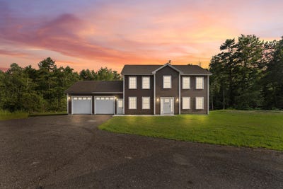 /international/us/17-coopers-trail-arundel-me-110100499993/