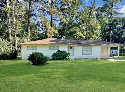 /international/us/710-burnaman-street-newton-tx-110105928748/