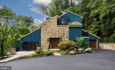 /international/us/116-oakwood-lane-phoenixville-pa-110109978403/