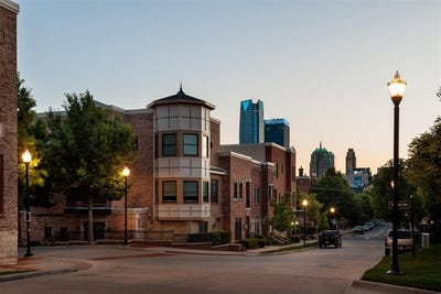 /international/us/422-ne-2nd-street-oklahoma-city-ok-110107877076/