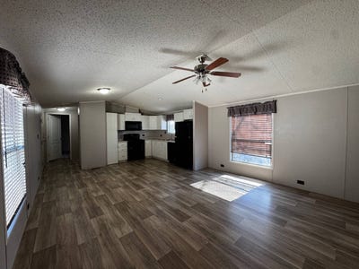 /international/us/7650-west-hwy-90-san-antonio-tx-110105415965/