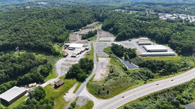 /international/us/212-resource-drive-beckley-wv-110100448811/