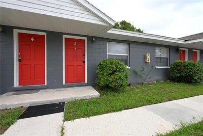 /international/us/613-robin-road-lakeland-fl-110108508159/