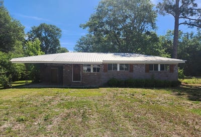 /international/us/385-laurel-lane-camilla-ga-110108580656/