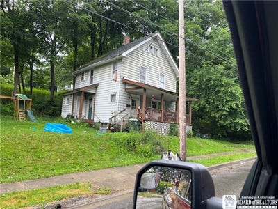 /international/us/103-baker-street-jamestown-ny-110100592888/