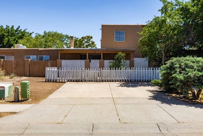 /international/us/208-la-vida-nueva-del-oeste-sw-albuquerque-nm-110108392266/