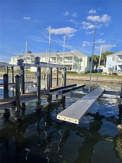/international/us/0-beach-drive-se-st-petersburg-fl-110108475457/