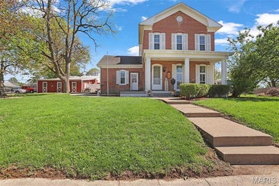 /international/us/409-w-central-street-bethalto-il-110107401915/