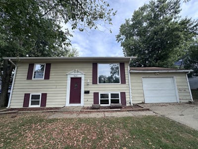 /international/us/909-sunset-ridge-danville-il-110120419648/