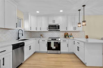 /international/us/1024-melton-street-chesapeake-va-110101053277/