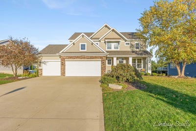 /international/us/8990-old-brower-road-sw-byron-center-mi-110120563259/
