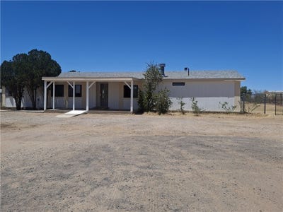 /international/us/3369-n-marana-road-golden-valley-az-110108444309/