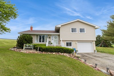 /international/us/2076-pheasant-avenue-audubon-ia-110096874383/