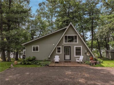 /international/us/2781-jenssen-road-frederic-wi-110101516852/?lang=en