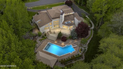 /international/us/44-nikki-court-morganville-nj-110108034250/