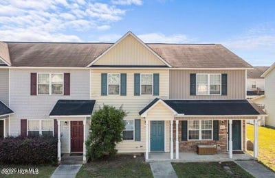 /international/us/7009-banister-loop-jacksonville-nc-110104405732/