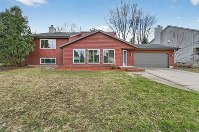 /international/us/7115-spring-hill-drive-middleton-wi-110107078312/