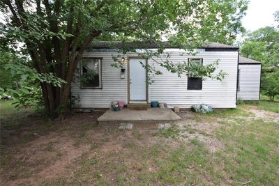 /international/us/220-ne-1st-street-moore-ok-110108566727/
