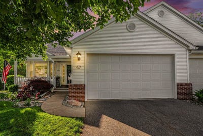 /international/us/139-eastman-court-marshall-mi-110108360640/
