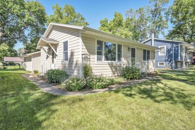 /international/us/1206-gary-avenue-spirit-lake-ia-110119911046/