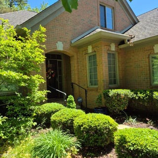 /international/us/50804-redwood-lane-new-baltimore-mi-110108423458/