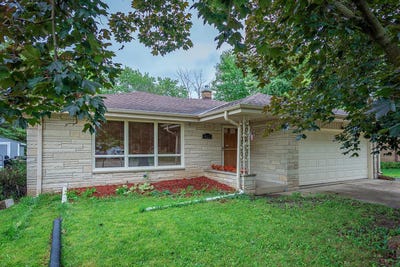 /international/us/4212-n-95th-st-wauwatosa-wi-110119907892/