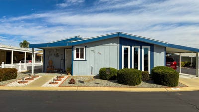 /international/us/1250-n-kirby-st-hemet-ca-110106170555/
