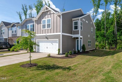 /international/us/212-brook-farm-lane-fuquay-varina-nc-110099131150/