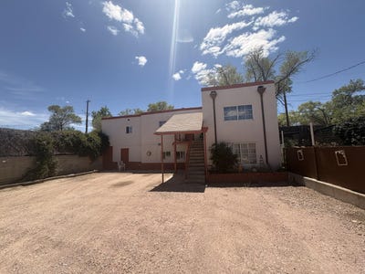 /international/us/502-e-green-avenue-gallup-nm-110107895660/