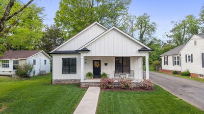 /international/us/2111-parker-street-ne-cleveland-tn-110107379734/