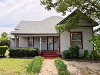 /international/us/802-e-main-street-hamilton-tx-110104215779/
