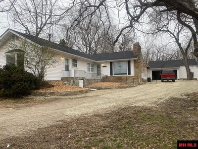 /international/us/713-n-panther-avenue-yellville-ar-110097195613/