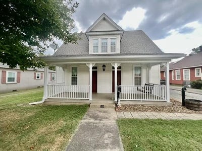/international/us/310-college-st-greenville-ky-110119901284/