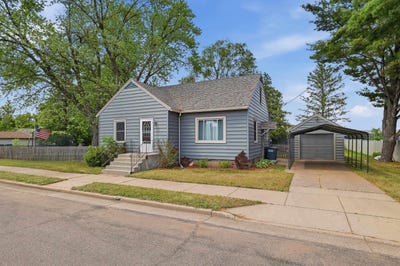 /international/us/721-grove-avenue-wisconsin-rapids-wi-110108583946/