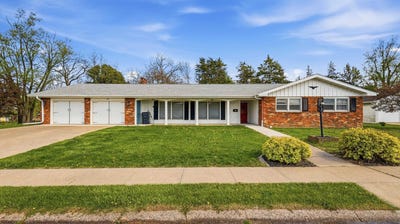 /international/us/1205-lincoln-avenue-galena-il-110107860438/