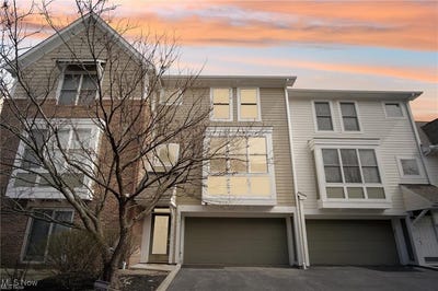 /international/us/3713-longwood-court-cleveland-heights-oh-110101102225/