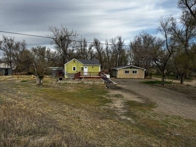 /international/us/113-3rd-cottonwood-grove-glendive-mt-110107781290/